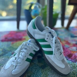 🟢Adidas Samba Men’s Sneakers 7.5🟢